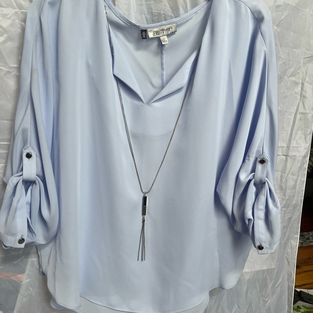 Lg casual light weight blouse.